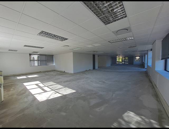 1,575M² OFFICE TO LET IN ILLOVO